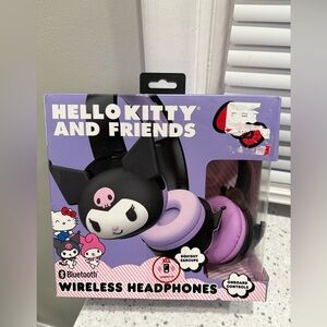 Hello Kitty and Friends Wireless Headphones - Black and Purple